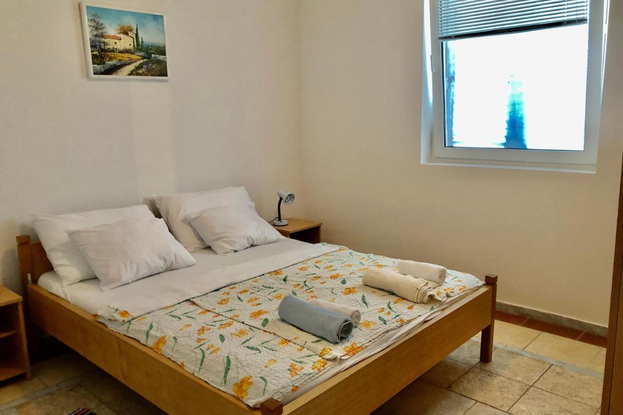 Villa Latina With 6 Apartments And A Shared Pool ヴィル エクステリア 写真