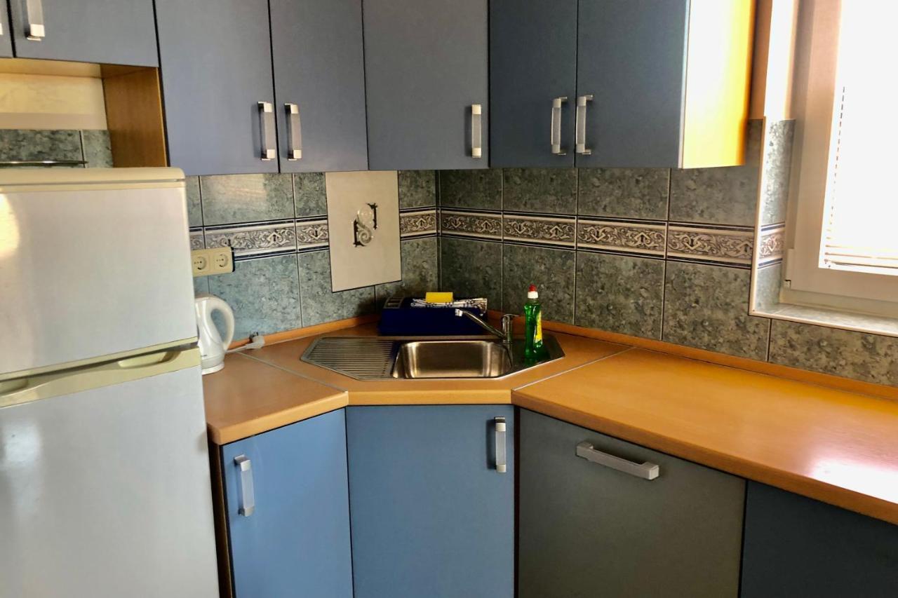Villa Latina With 6 Apartments And A Shared Pool ヴィル エクステリア 写真