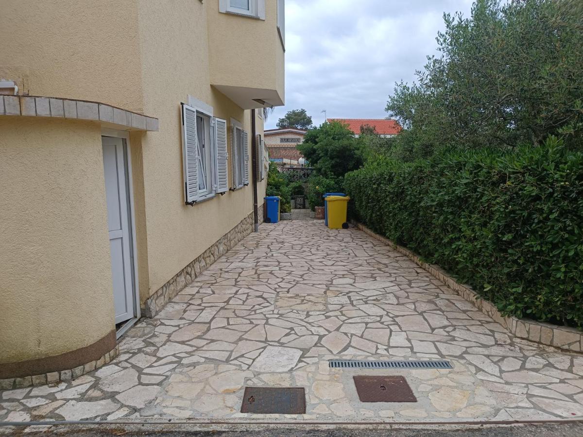 Villa Latina With 6 Apartments And A Shared Pool ヴィル エクステリア 写真